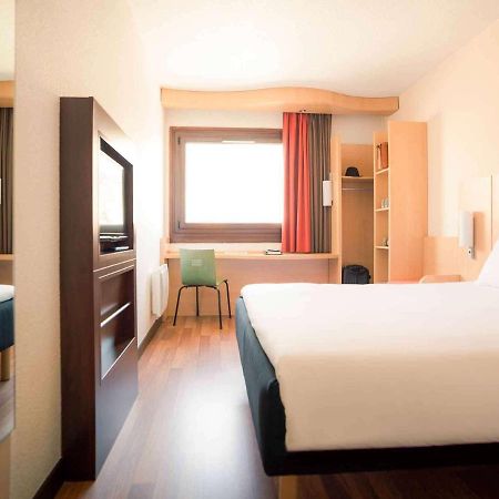 Ibis Grenoble Gare Hotel Buitenkant foto