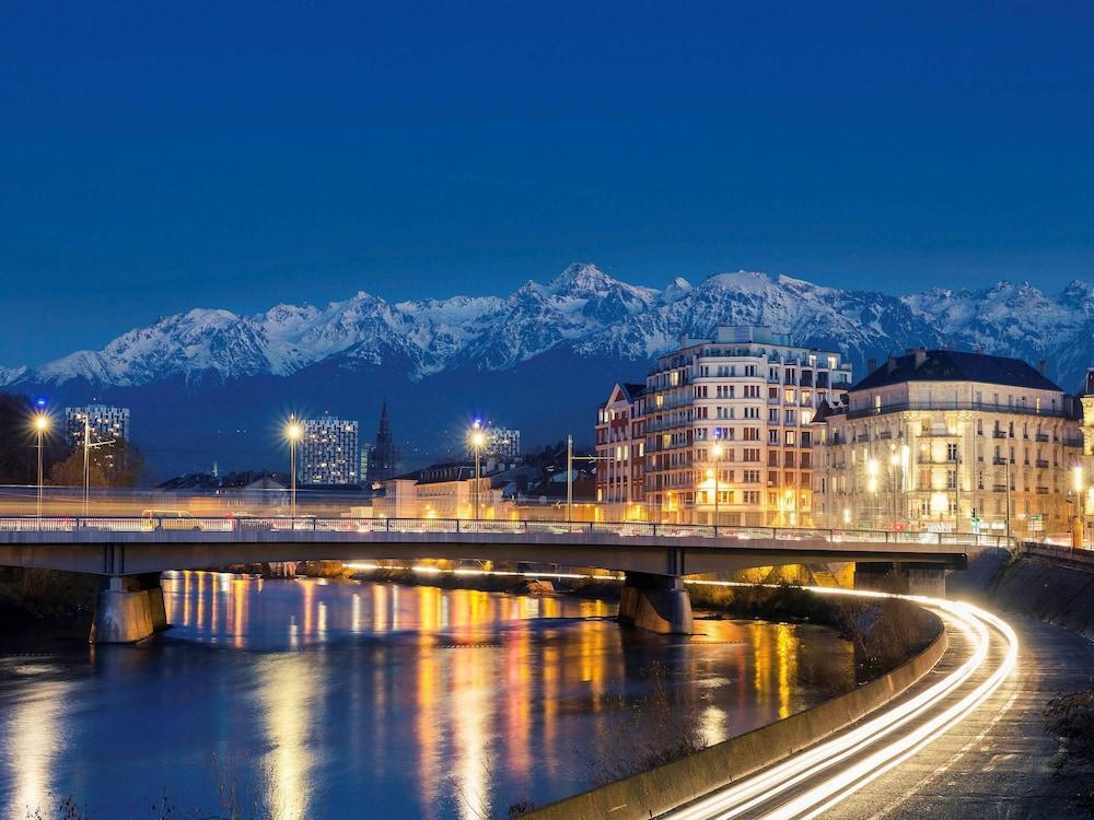 Ibis Grenoble Gare Hotel Buitenkant foto