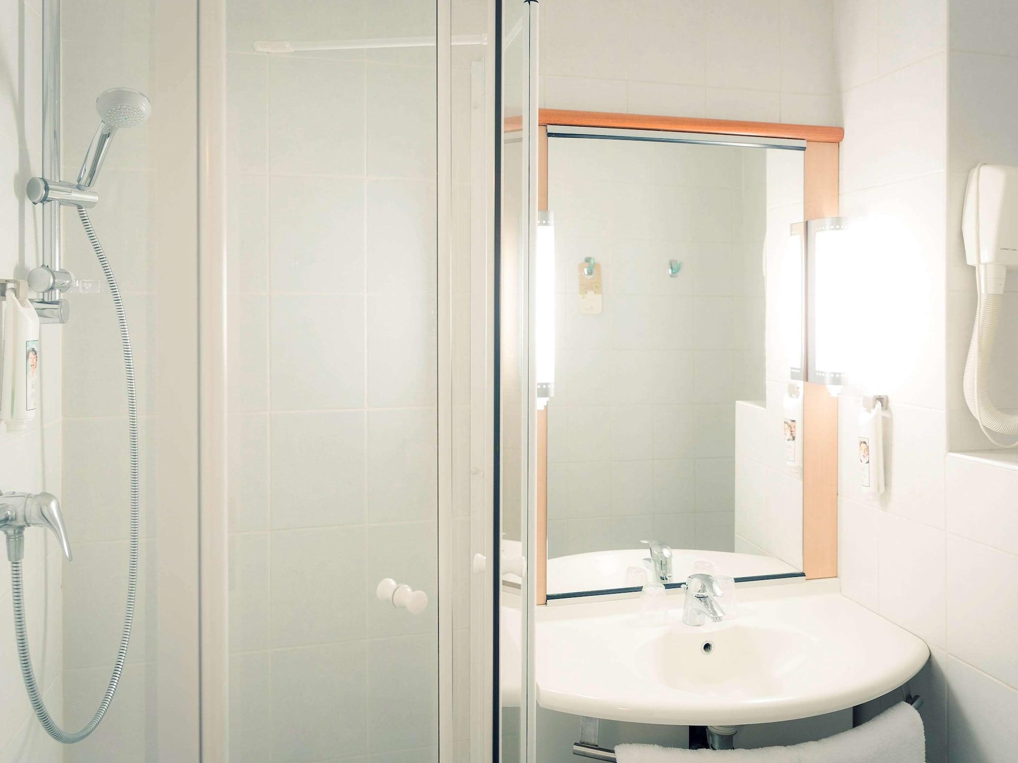 Ibis Grenoble Gare Hotel Buitenkant foto
