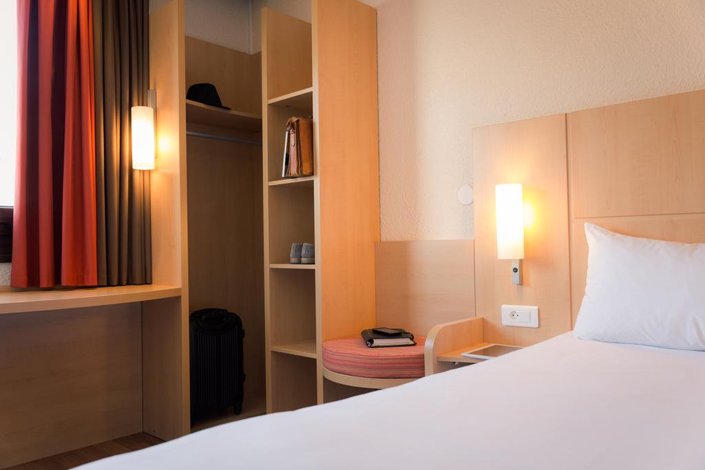 Ibis Grenoble Gare Hotel Buitenkant foto